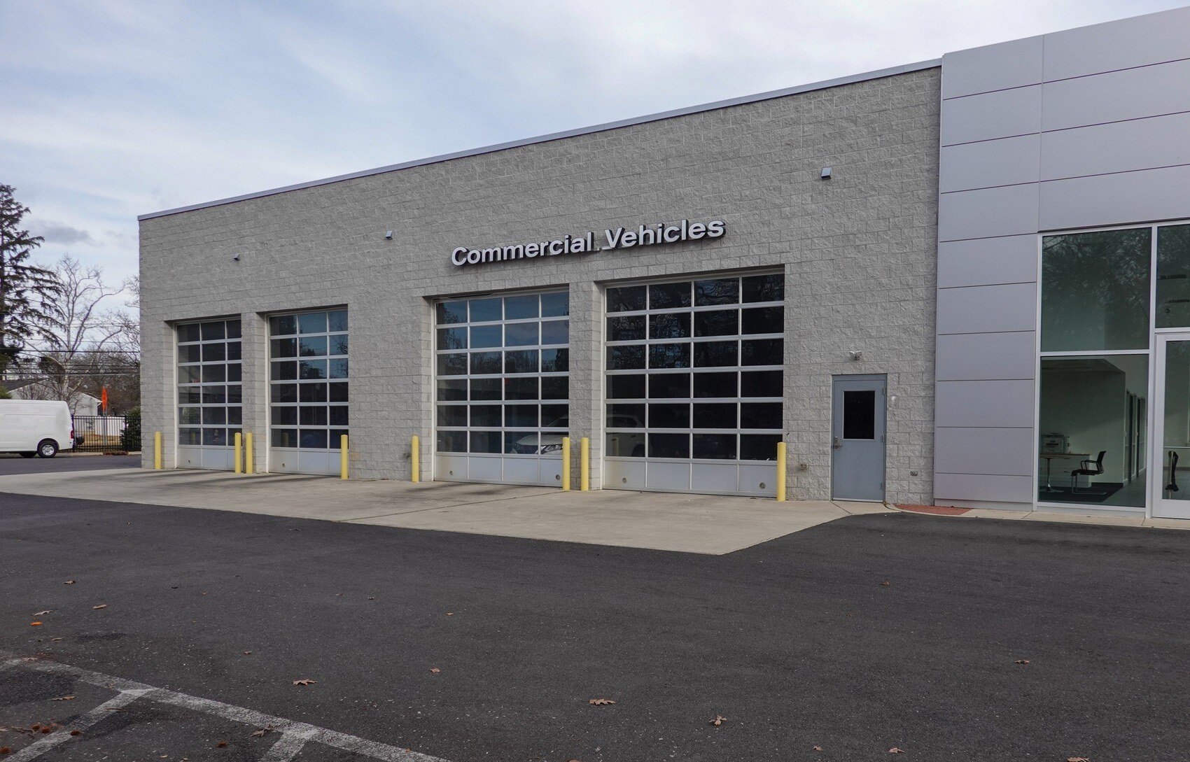 Commercial garage doors